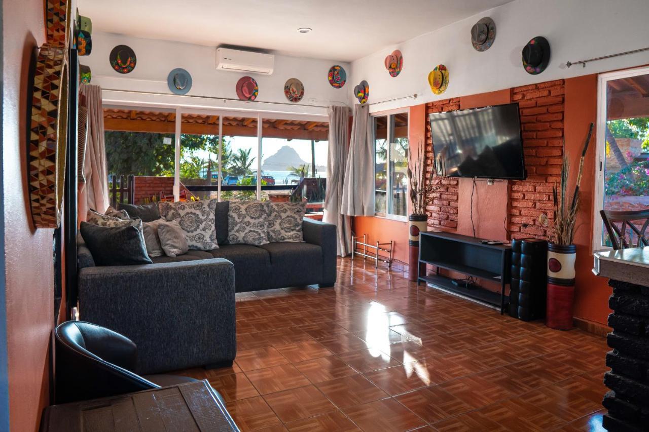 Casa Belen - Beautiful Beach View Home On Stone Island Isla La Piedra Exterior photo